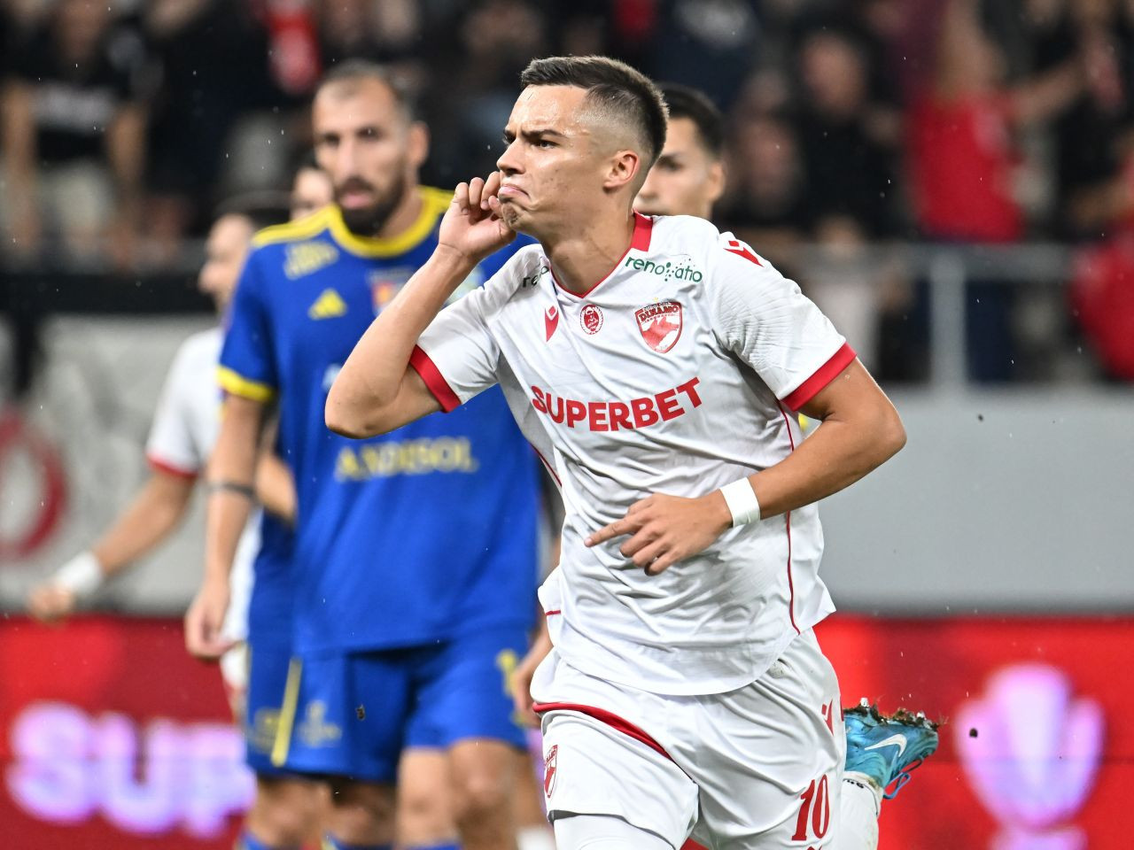 Dinamo - Unirea Slobozia 1-0 | C&icirc;rjan aduce cele trei puncte pentru c&acirc;inii roșii , care urcă pe podiumul provizoriu