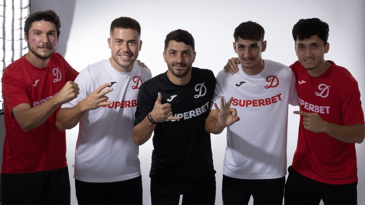 Câți fotbaliști cu meciuri în prima divizie are Florin Bratu la CS Dinamo din Liga 3, echipă cu 21 de jucători Under 21!_1