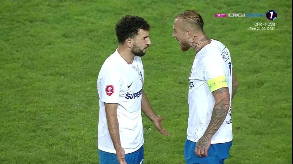 Conflict pe teren între Alibec și coechipierul Grigoryan! Hagi și arbitrul au intervenit_14
