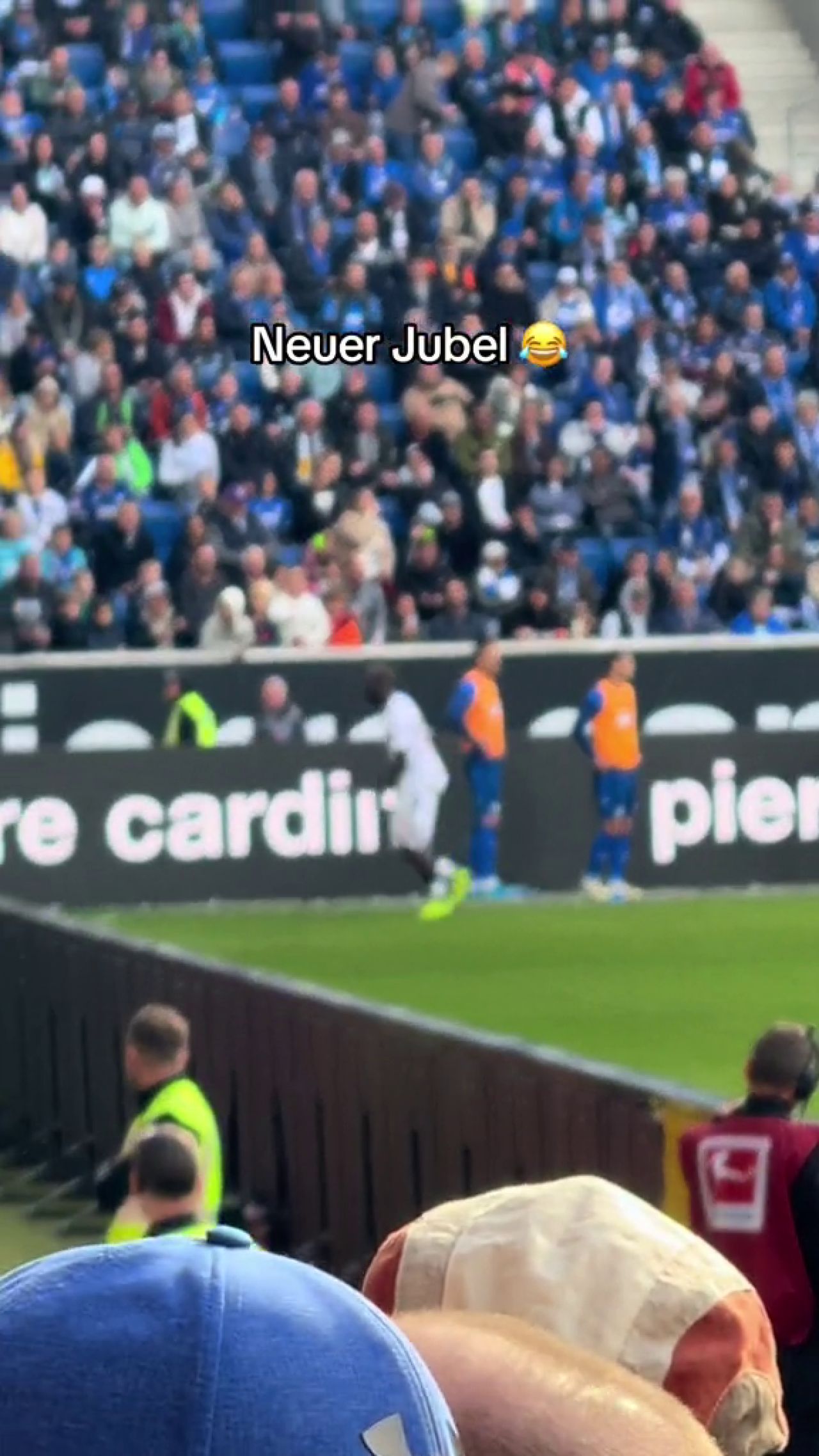 Inedit! Atacantul lui Bayer Leverkusen și-a dat pantalonii jos după ce a înscris o