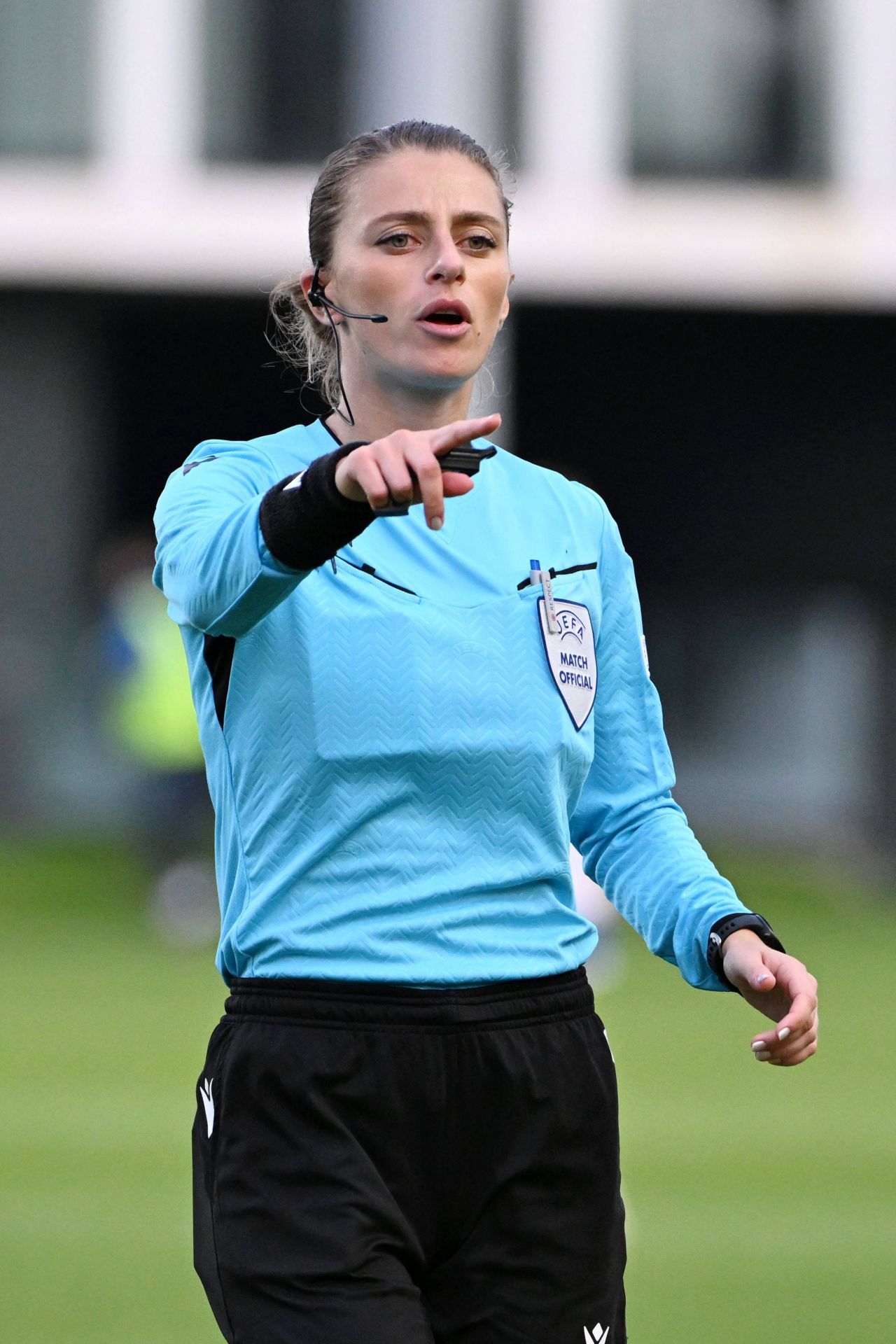 O brigadă de arbitre românce a fost delegată în Champions League_6