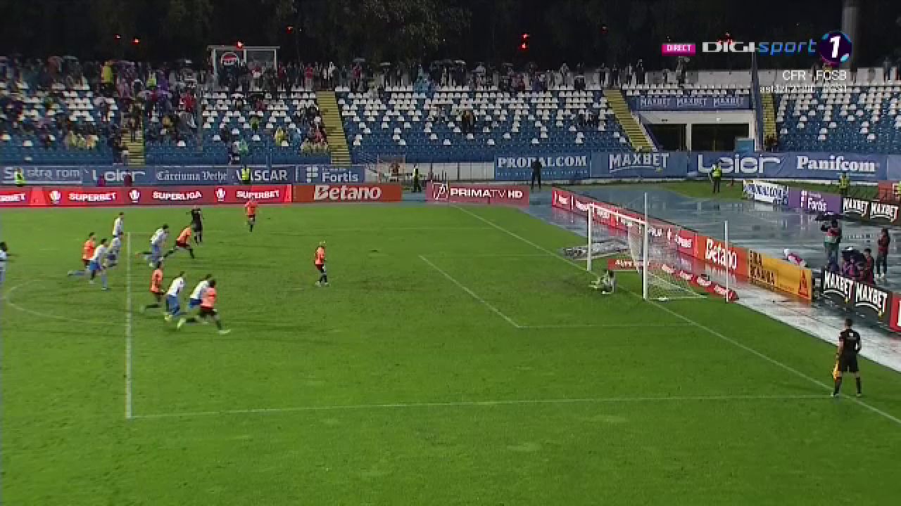 S-a dus peste Prut! Alex Mitriță a irosit un penalty în Poli Iași - Universitatea Craiova_6