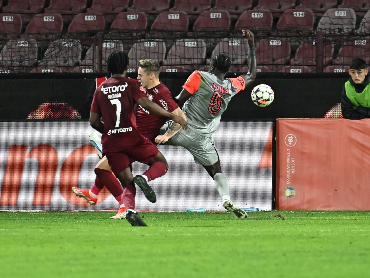 CFR Cluj - FCSB 2-2. Dramatism la cote &icirc;nalte &icirc;n Gruia! Ardelenii au condus cu 2-0, dar au fost egalați