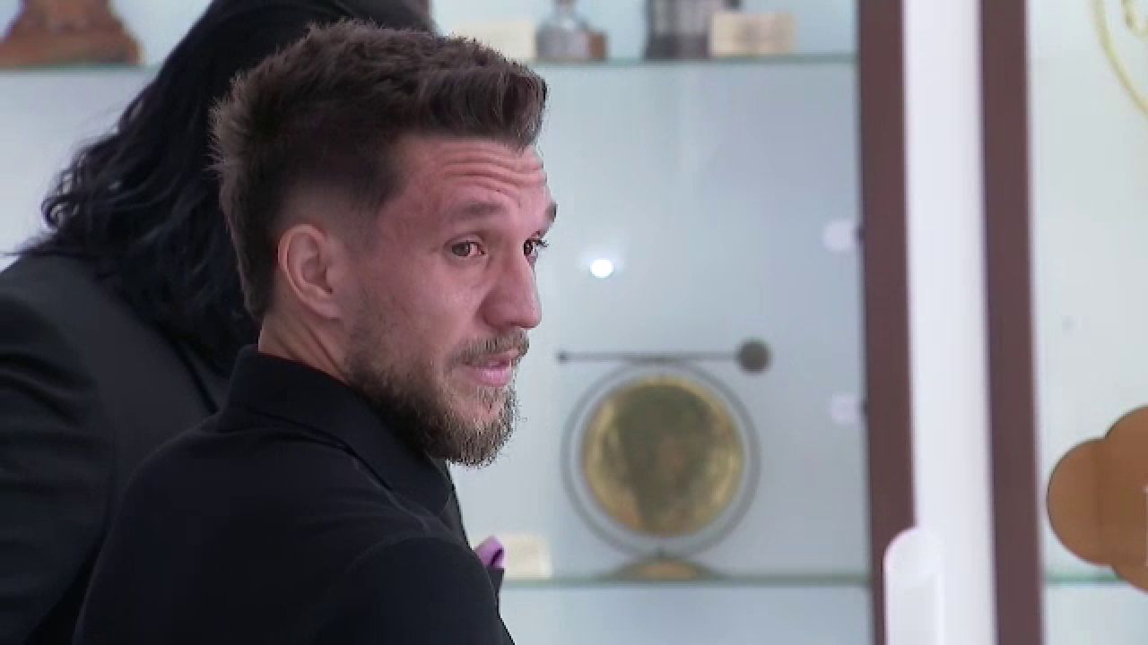 Băluță, în lacrimi lângă sicriul lui Gigi Mulțescu: