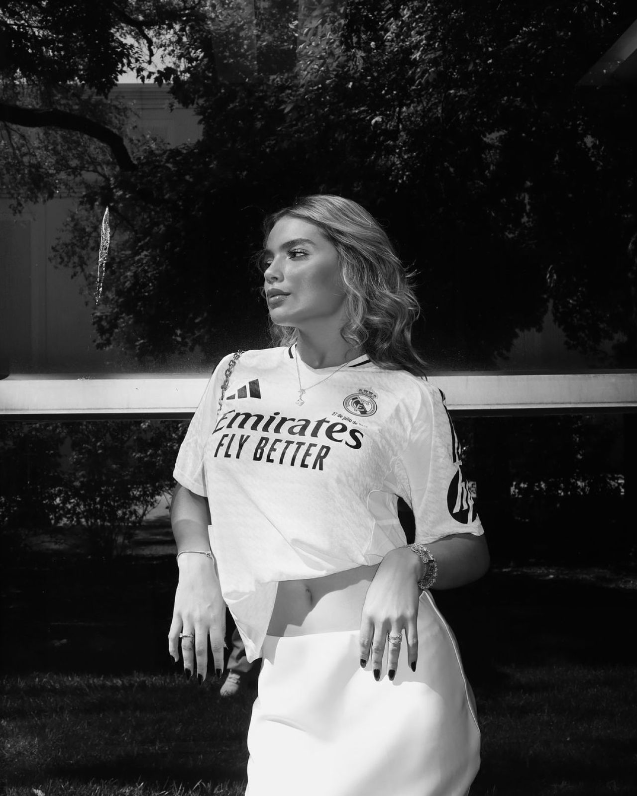 Starul de 18 ani al lui Real Madrid a anunțat că s-a căsătorit cu partenera de 22 de ani_22