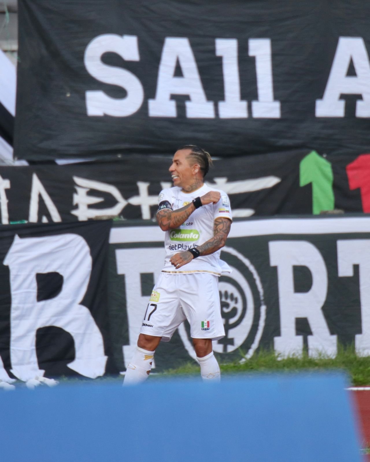 Dayro Moreno și-a sărbătorit cei 39 de ani cu niște bijuterii: două goluri și o pasă decisivă! Este la cinci reușite de recordul mondial_4