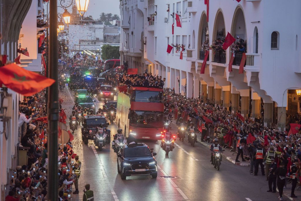 Marocul construiește cel mai mare stadion de fotbal din lume! Designul este inspirat de forma cortului berber_7