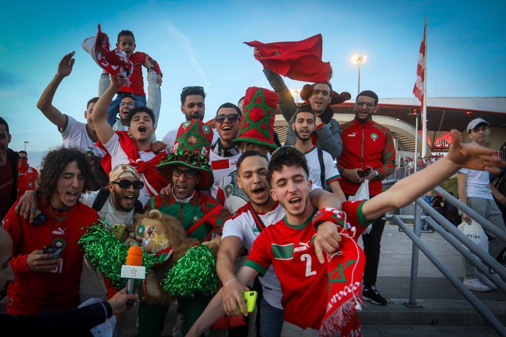 Marocul construiește cel mai mare stadion de fotbal din lume! Designul este inspirat de forma cortului berber_11