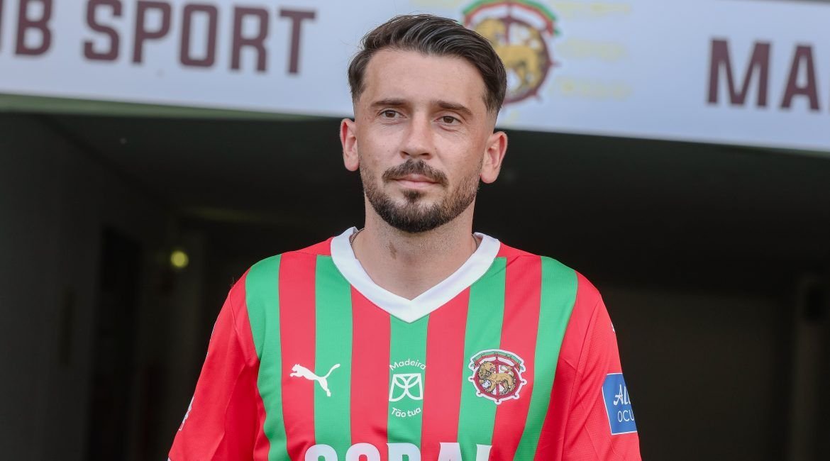 Cristian Ponde, rom&acirc;nul comparat cu Cristiano Ronaldo, s-a transferat la campioana istorică a Portugaliei! &rdquo;Este un club mare&rdquo;