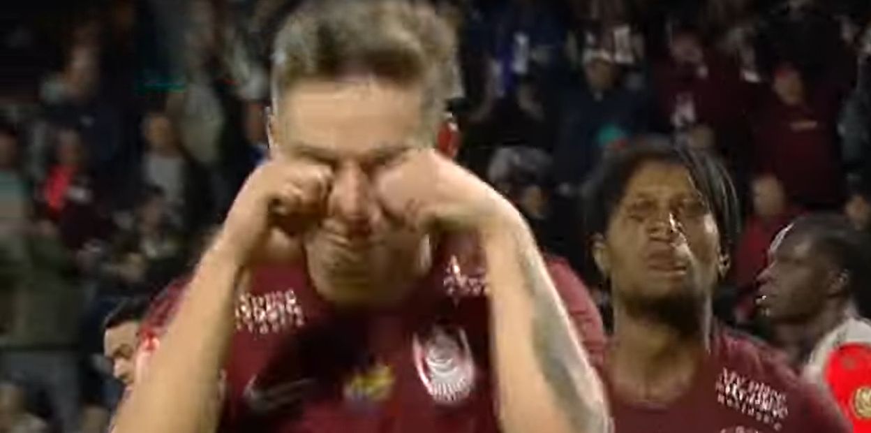 Mesaje oribile primite de Louis Munteanu. Val de jigniri și amenințări după meciul cu FCSB_11