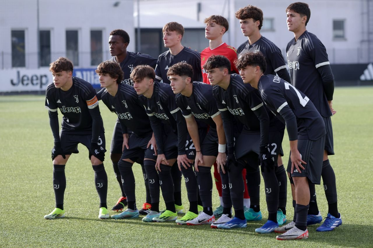 Riccardo Radu și Andrei Florea, lăudați la debutul cu Juventus Torino în UEFA Youth League! ”A salvat rezultatul”_2