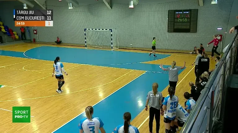 CSM Târgu Jiu - CSM București (finalul primei reprize) în Liga Florilor (18.09.2024)
