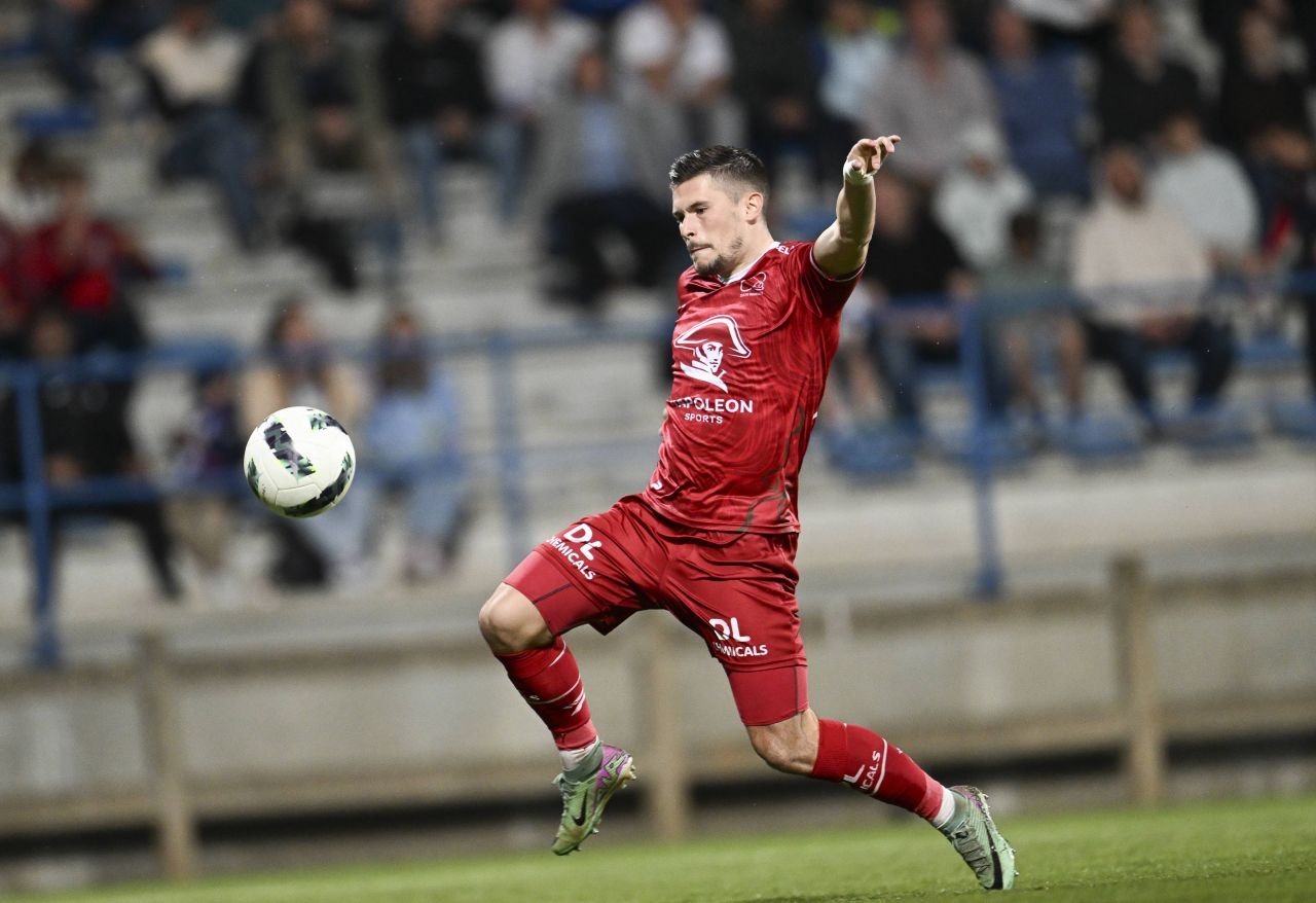 &Icirc;ncă un transfer la Gloria Buzău! &rdquo;S-a remarcat prin calităţile sale tehnice şi versatilitatea &icirc;n defensivă&rdquo;