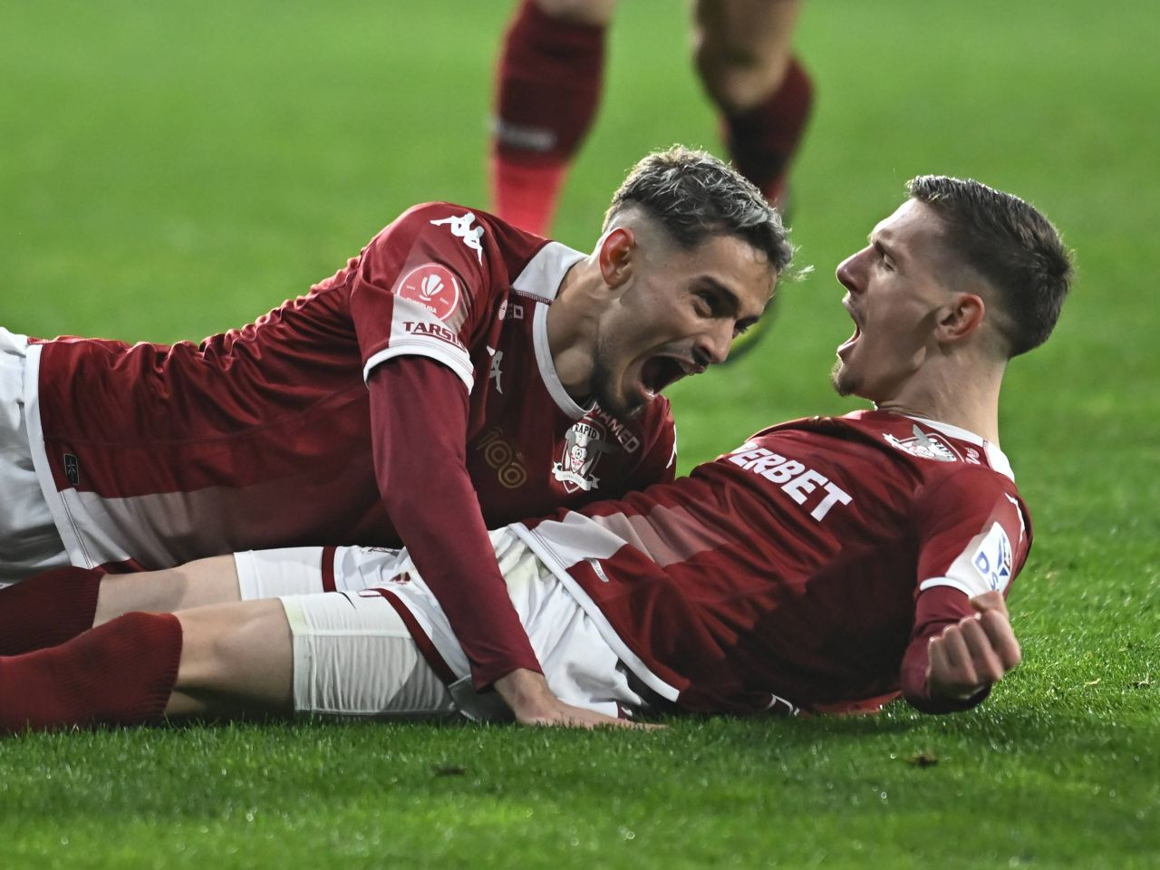 Ce note au primit foștii rapidiști Albion Rrahmani și Ermal Krasniqi la debutul perfect &icirc;n Champions League cu Sparta Praga