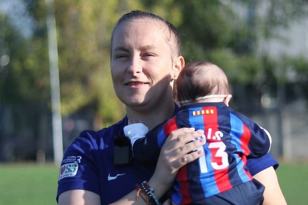 Ea este cea mai mică fotbalistă din România! Baby Iris are doar patru luni și e fiica unor sportivi_3