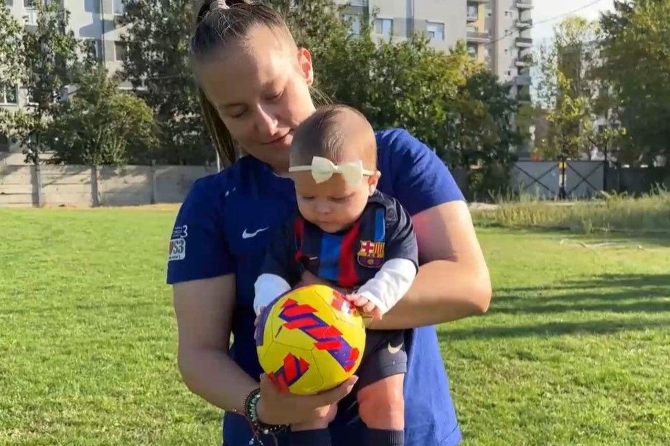 Ea este cea mai mică fotbalistă din România! Baby Iris are doar patru luni și e fiica unor sportivi_14