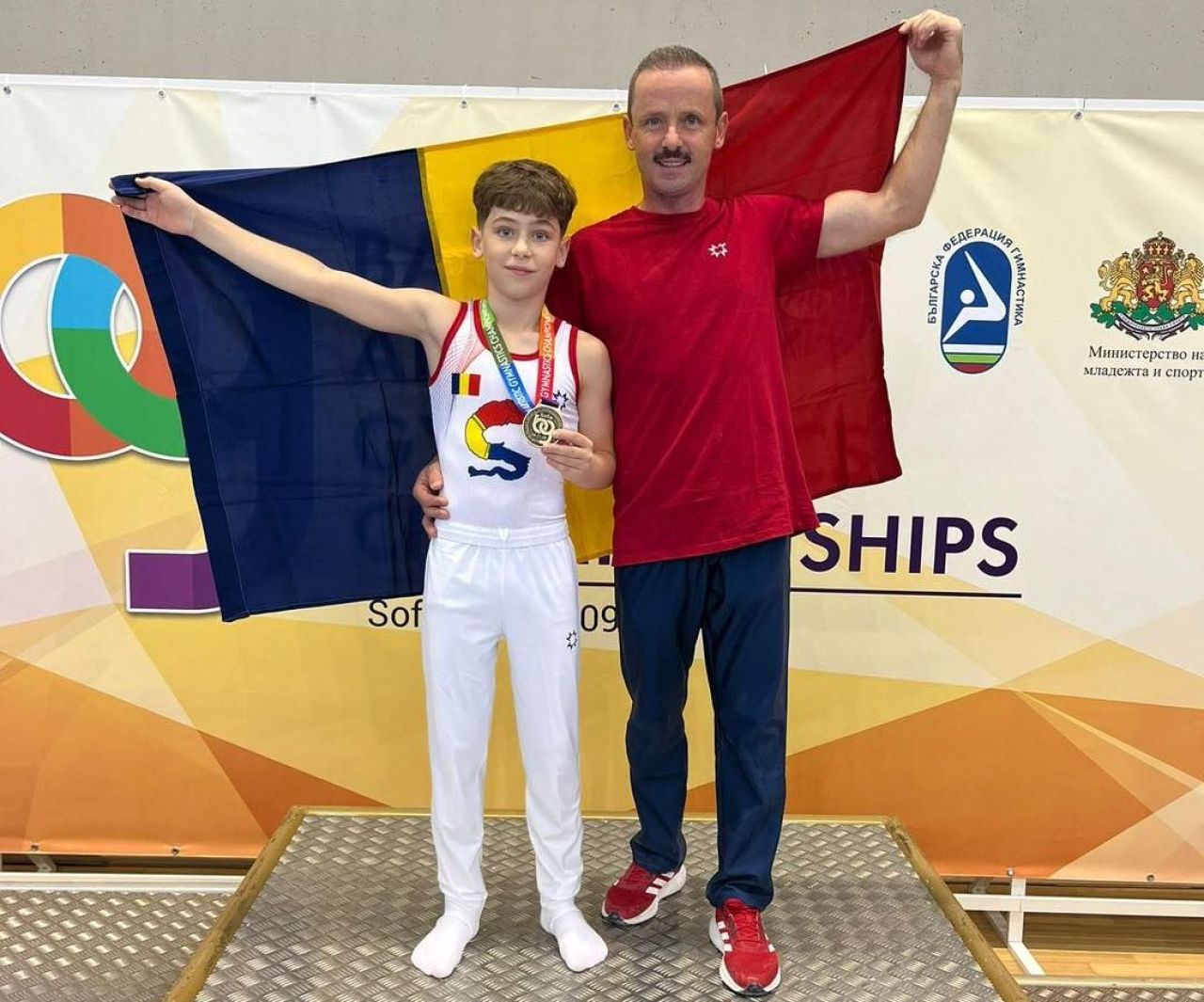 Alex Urzică, juniorul fără frică! Medalie de AUR și calificare în 5 finale pe aparate pentru fiul marelui campion Marius Urzică_1