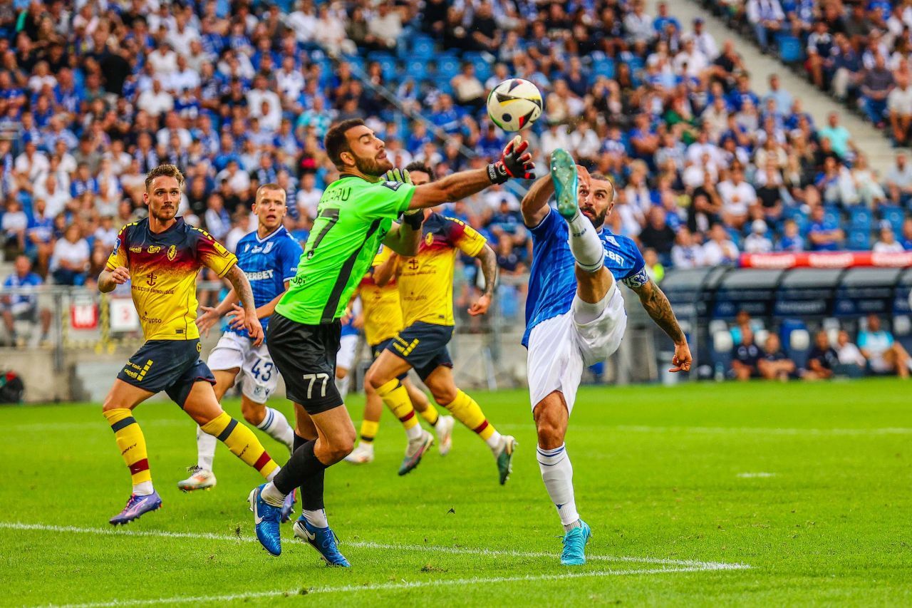 Pe el îl vrea Lucescu în poarta naționalei! Cel mai în formă portar român are un nou sezon excelent_2