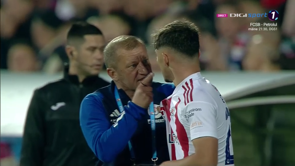 Scene rare la Oțelul - Dinamo: Dorinel Munteanu și-a tras jucătorul de guler și l-a certat_14