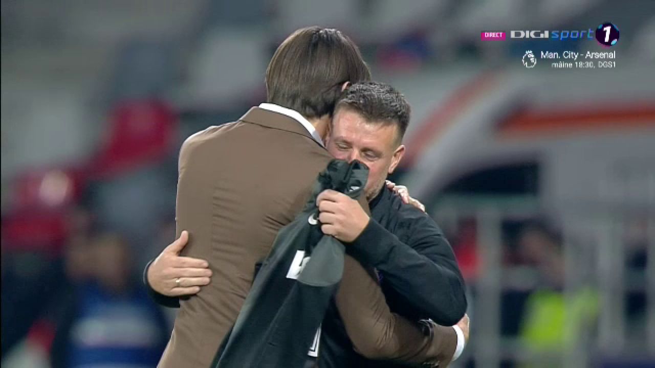 Ciprian Tătăruşanu, aplaudat la scenă deschisă în Ghencea! Imagini spectaculoase cu fostul portar al campioanei_15
