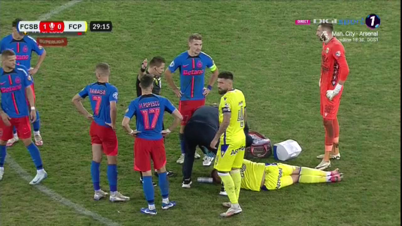 Lăudat de Gigi Becali, Mihai Popescu a văzut direct cartonașul roșu în FCSB - Petrolul!_1