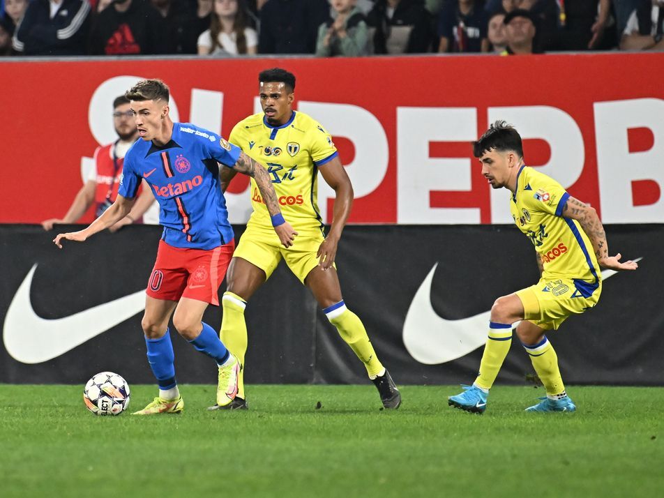 FCSB - Petrolul Ploiești 1-1. Roș-albaștrii pierd două puncte în prelungiri_3