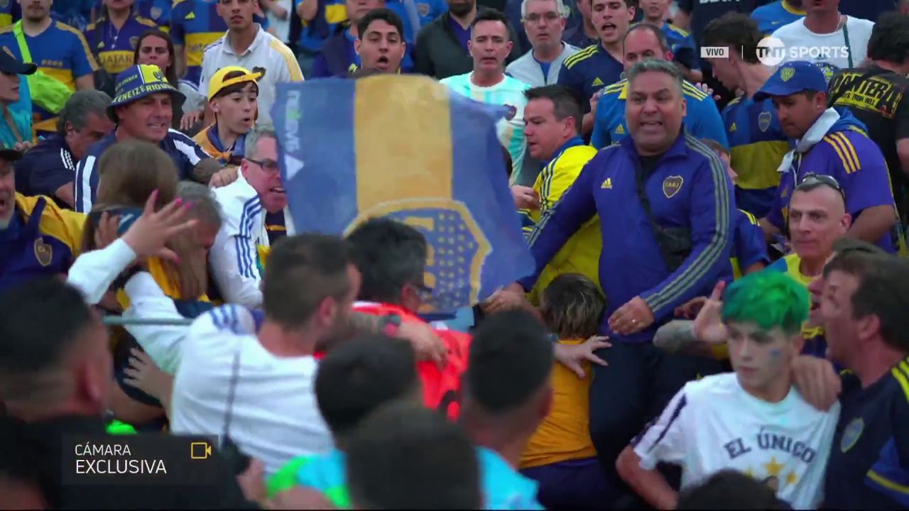 Mai rău ca-n România! Fostul portar al lui Manchester United a