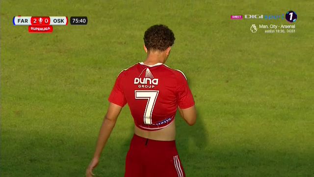 Debut de coșmar! Fotbalistul împrumutat de Rapid la Sepsi, eliminat după 17 minute_10