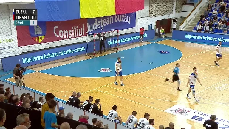 HC Buzău - Dinamo (ultimele 5 minute din prima repriză)