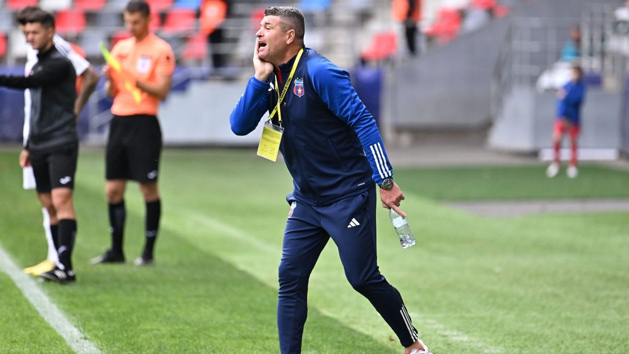Daniel Oprița, invitat să plece de la Steaua după eșecul cu FC Bihor