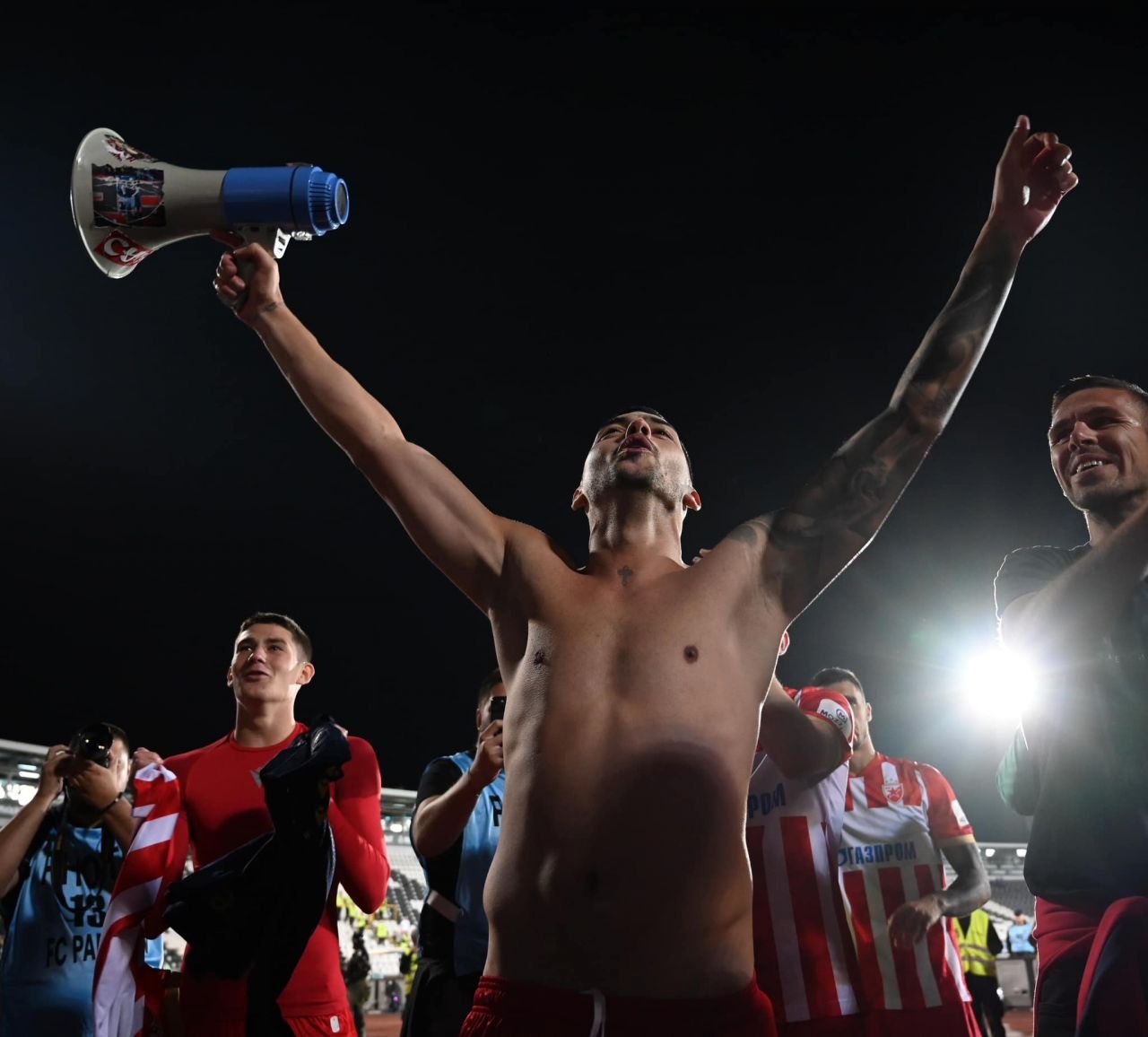 A fost DEZASTRU în Partizan Belgrad - Steaua Roșie Belgrad, ”Večiti Derbi” din Serbia! Perla lui Gică Hagi, maestru de ceremonii_2