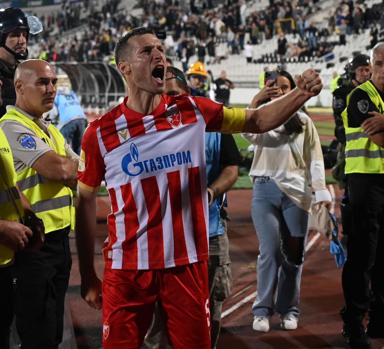 A fost DEZASTRU în Partizan Belgrad - Steaua Roșie Belgrad, ”Večiti Derbi” din Serbia! Perla lui Gică Hagi, maestru de ceremonii_8