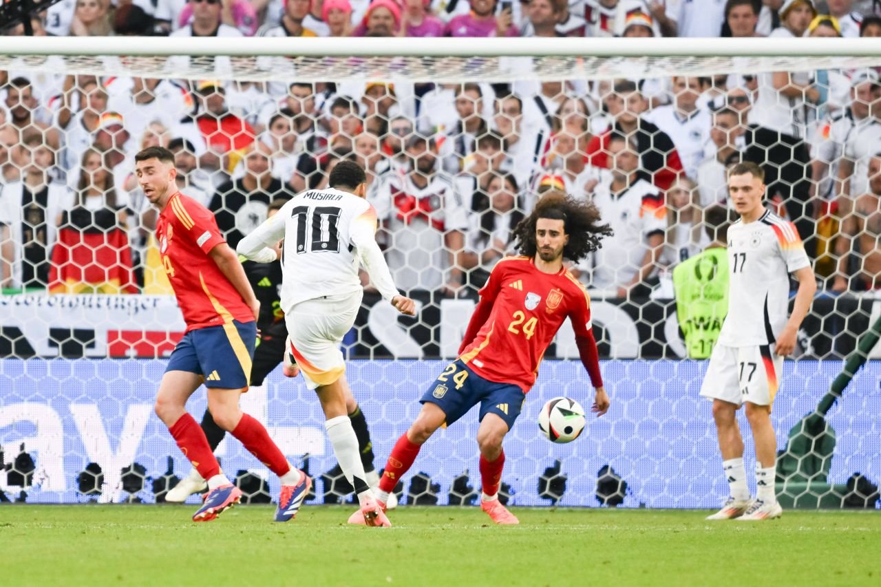 UEFA a recunoscut după două luni ce a văzut toată lumea: hențul lui Marc Cucurella de la EURO 2024!_4