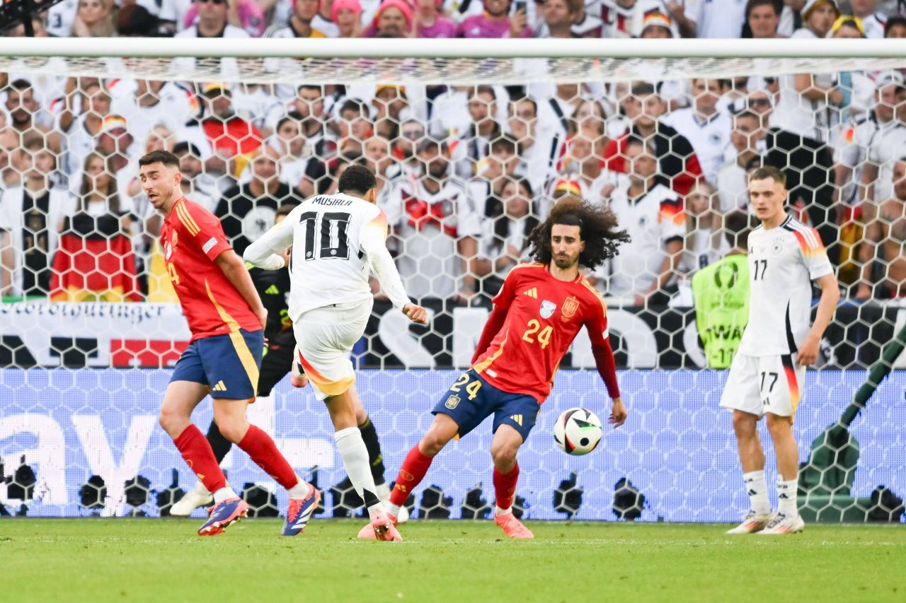 UEFA a recunoscut după două luni ce a văzut toată lumea: hențul lui Marc Cucurella de la EURO 2024!_4