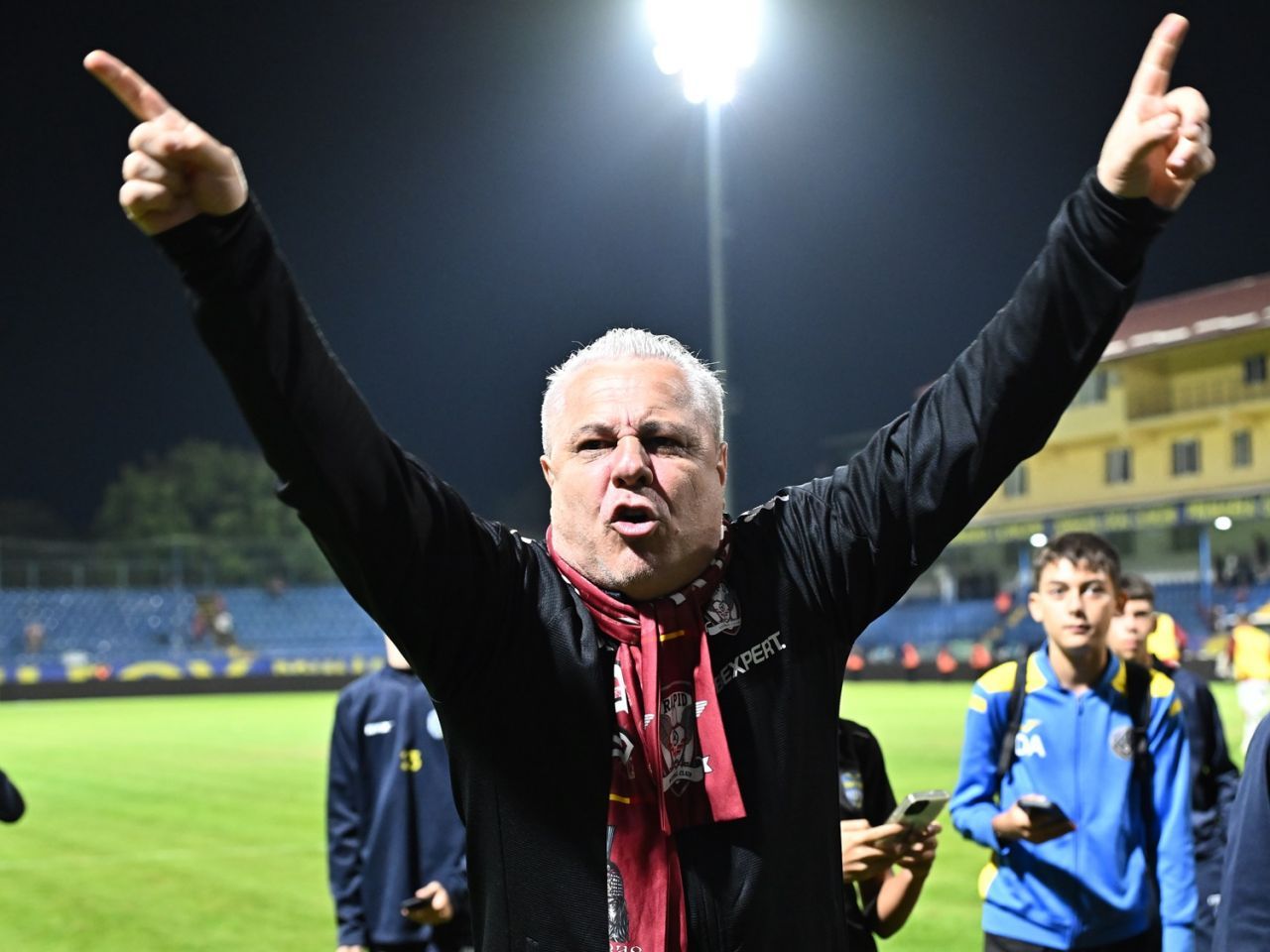 Show ca pe vremuri cu Marius Șumudică! Ce a făcut antrenorul Rapidului, după 2-1 cu Slobozia_5