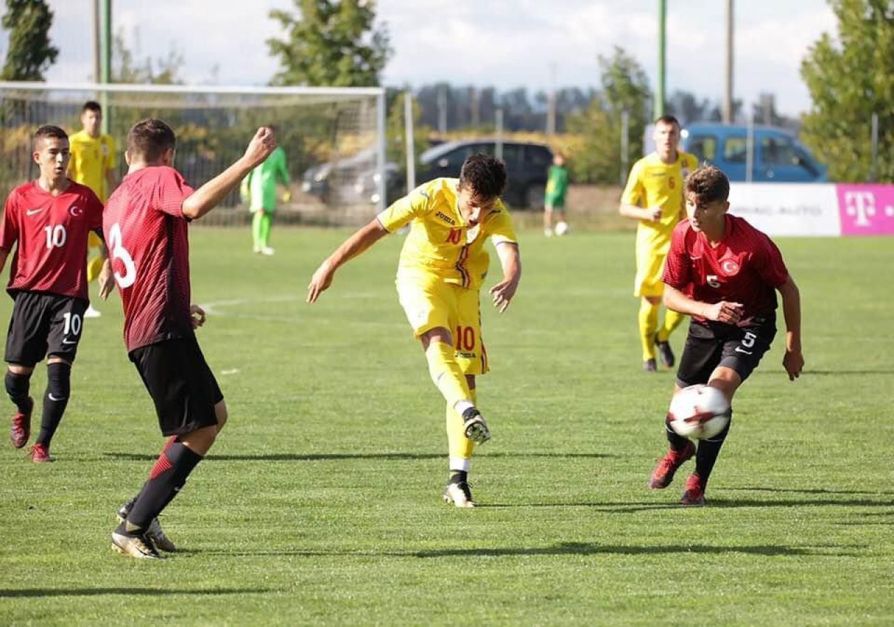 ”Mălăele al lui Dinamo”! Povestea celui mai tânăr debutant din istoria fotbalului românesc_10
