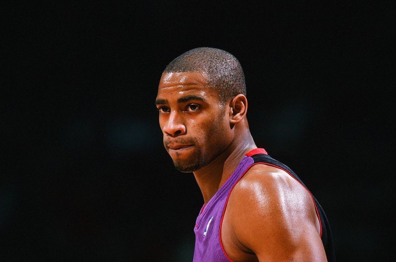 Vince Carter, primul baschetbalist din istoria francizei căruia Toronto Raptors îi retrage tricoul de joc_12