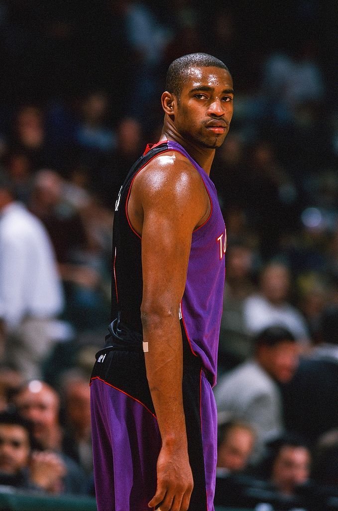 Vince Carter, primul baschetbalist din istoria francizei căruia Toronto Raptors îi retrage tricoul de joc_13