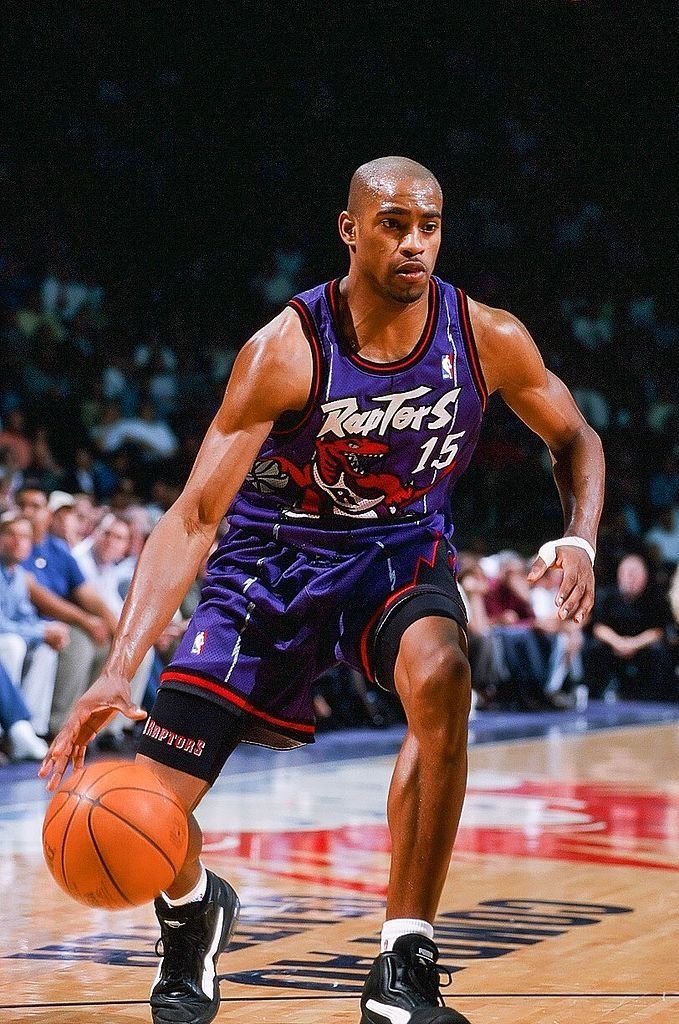 Vince Carter, primul baschetbalist din istoria francizei căruia Toronto Raptors îi retrage tricoul de joc_14