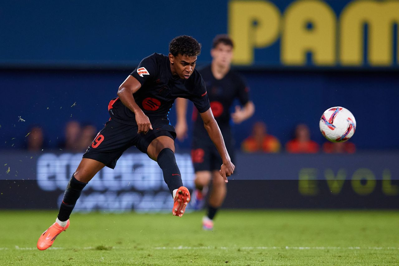 Cu sau fără Babasha &icirc;n &rdquo;El Clasico&rdquo;? Cu ce trupă vor evolua pe tricouri jucătorii Barcelonei &icirc;n meciul cu Real Madrid din La Liga