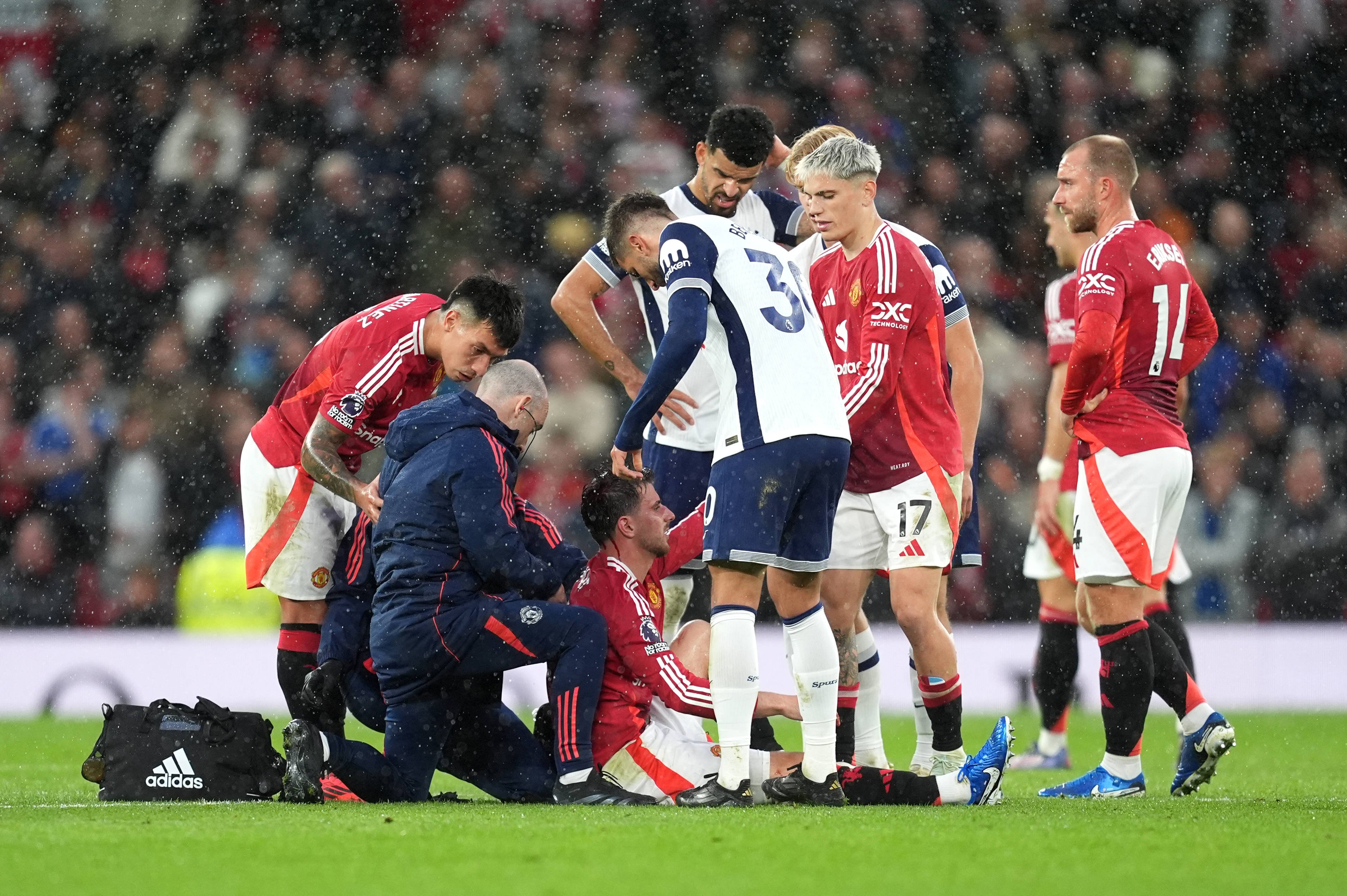 Starul lui Manchester United a reacționat după ce Radu Drăgușin i-a spart capul &icirc;n derby-ul de pe Old Trafford