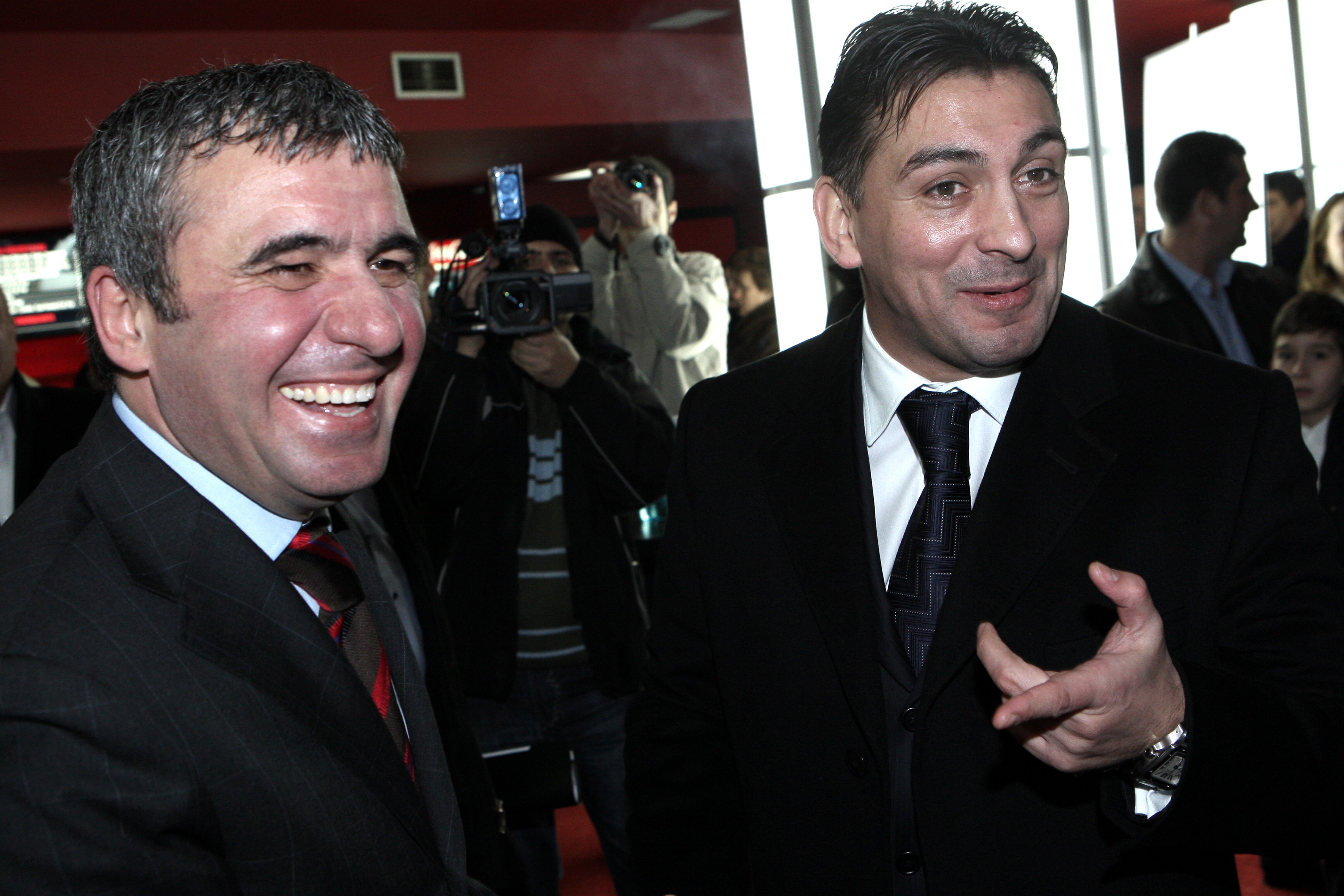 13 echipe &icirc;n nouă ani! Cum era Ilie Dumitrescu ca antrenor: Numai cuvinte de laudă