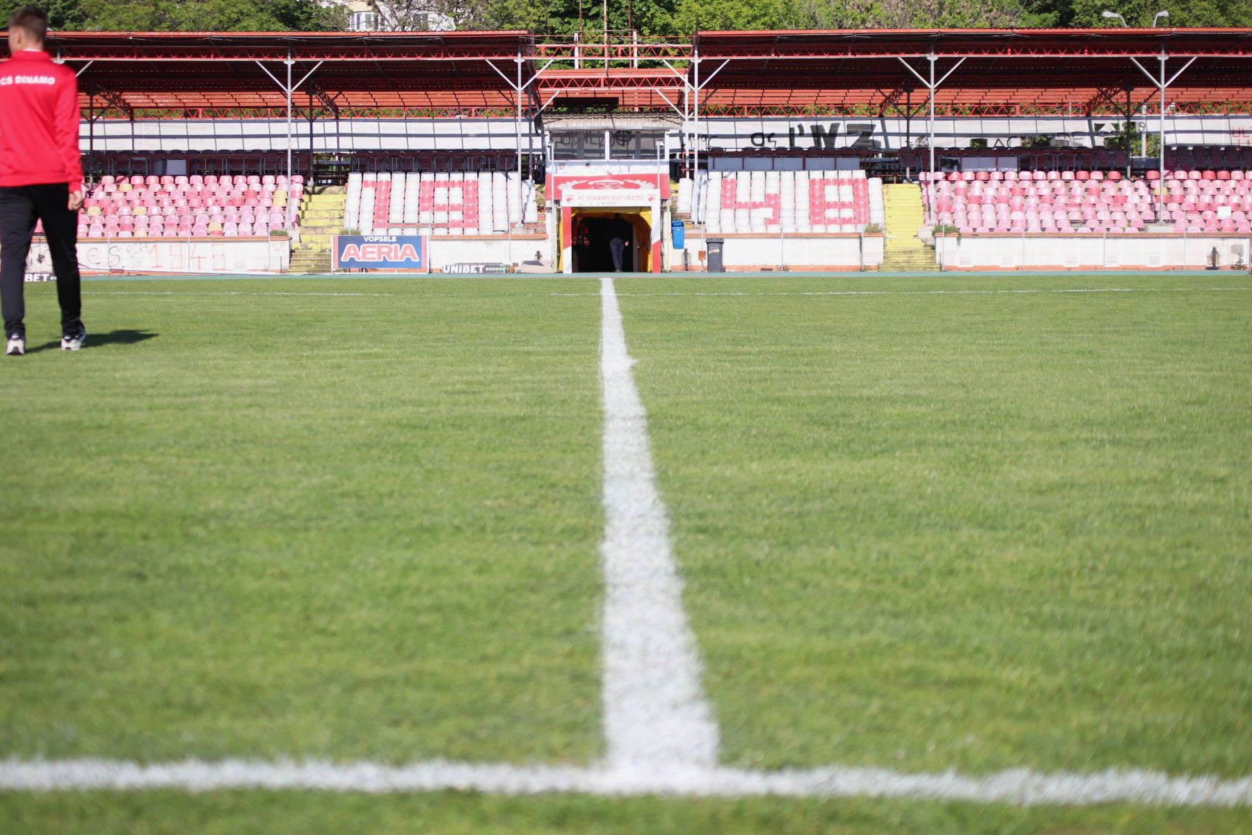 Baby Dinamo. Din lotul de 27 de jucători, 21 au sub 21 de ani!