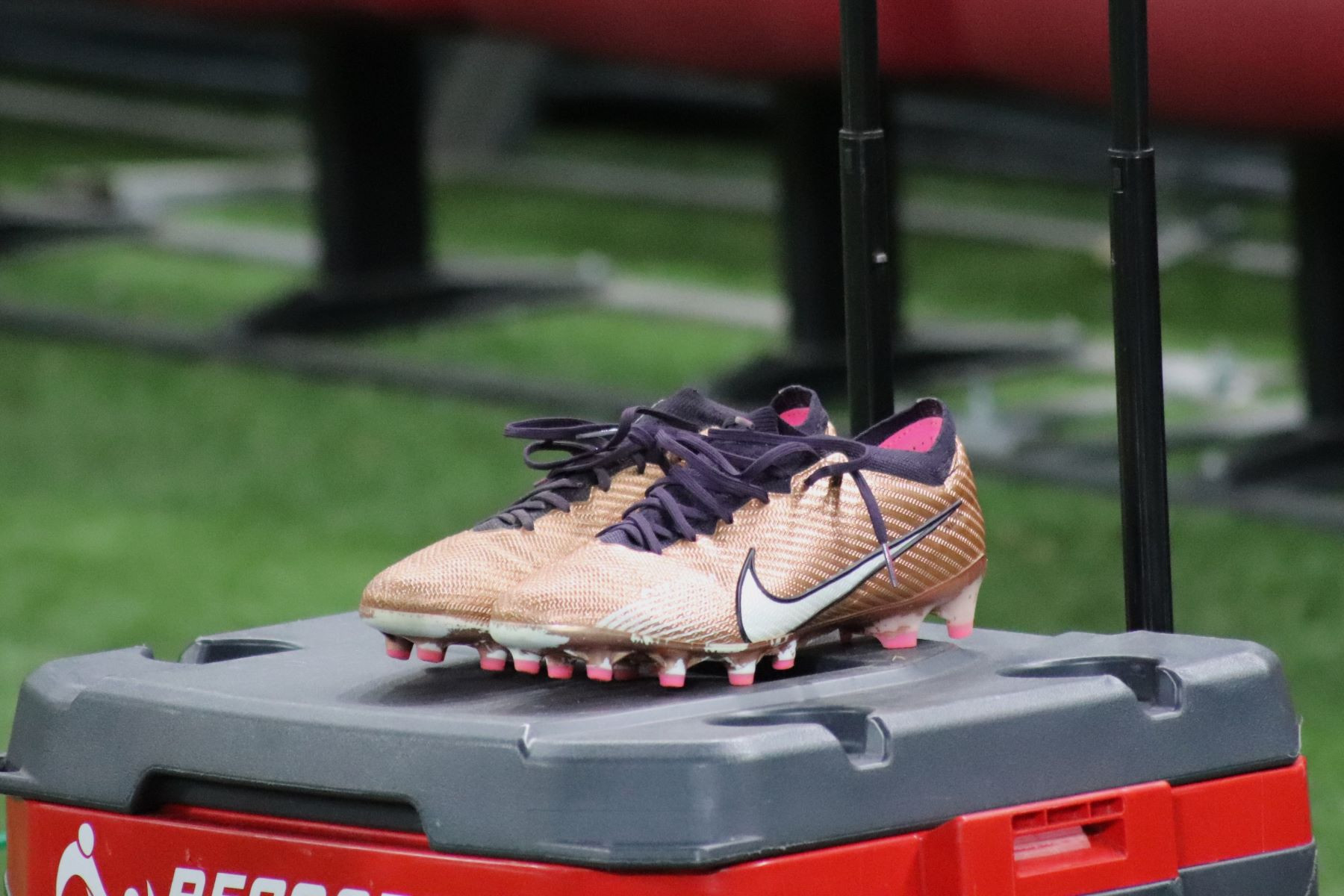 S-a lăsat de fotbal și recunoaște: A fost greu, ieșeam din casă ca un fotbalist. &Icirc;mi dădeam seama pe drum că nu mai sunt