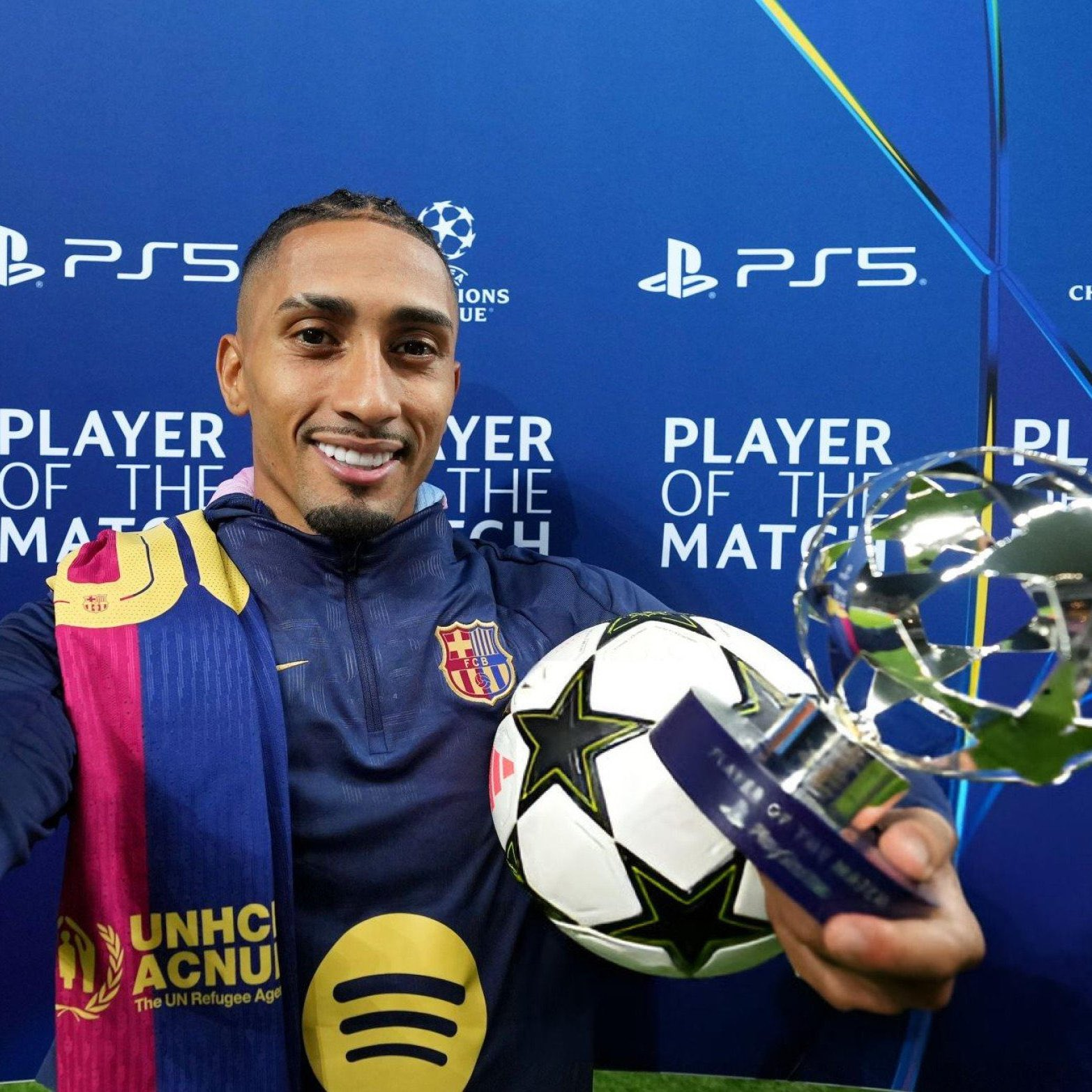 Negocieri cu Xavi! Vrea să-l ia pe Raphinha la următoarea sa echipă