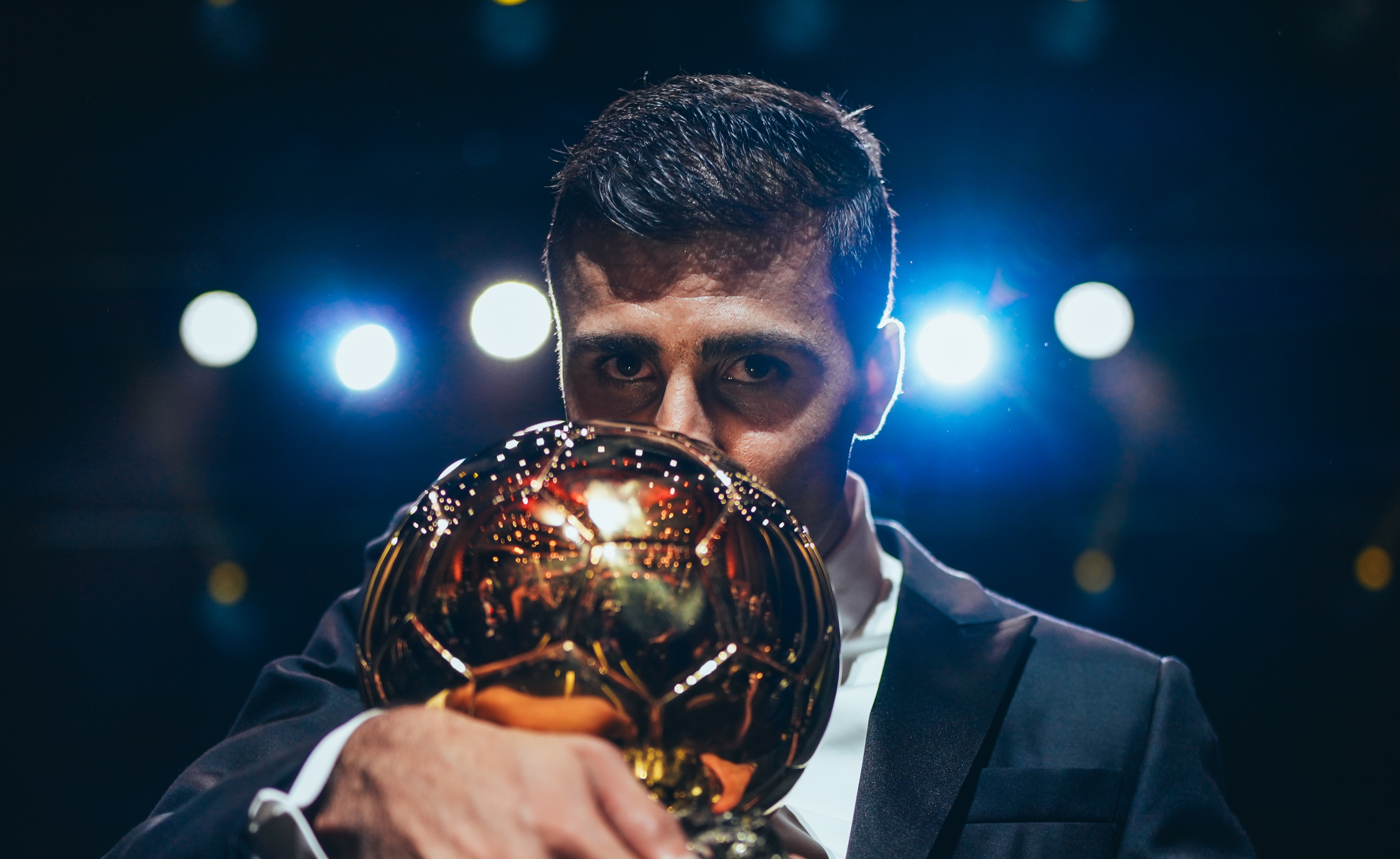 Isterie la Manchester City, după ce Rodri a c&acirc;știgat Balonul de Aur: &rdquo;Putem să vorbim?&rdquo;