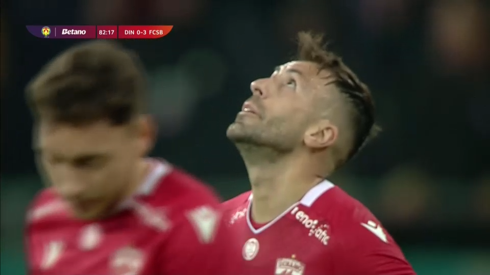 Imaginile serii! Ce făceau jucătorii lui Dinamo după ce FCSB a dus scorul la 3-0