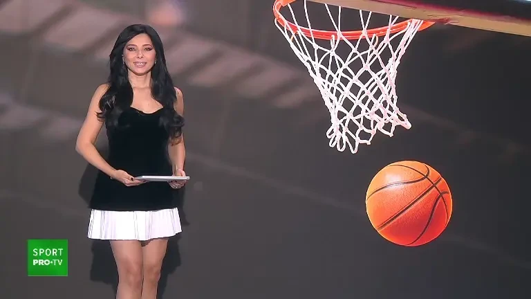 Cel mai &icirc;nalt puști din Rom&acirc;nia joacă baschet la Ploiești. La 14 ani, el măsoară deja 2,13 metri