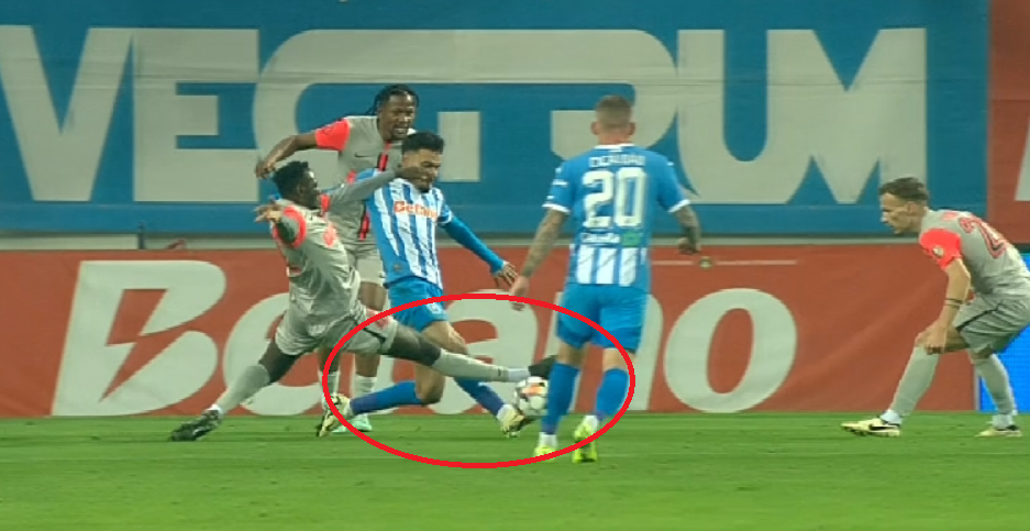 Universitatea Craiova, readusă &icirc;n meci după un penalty stupid. Cum l-a faultat Alhassan pe Baiaram