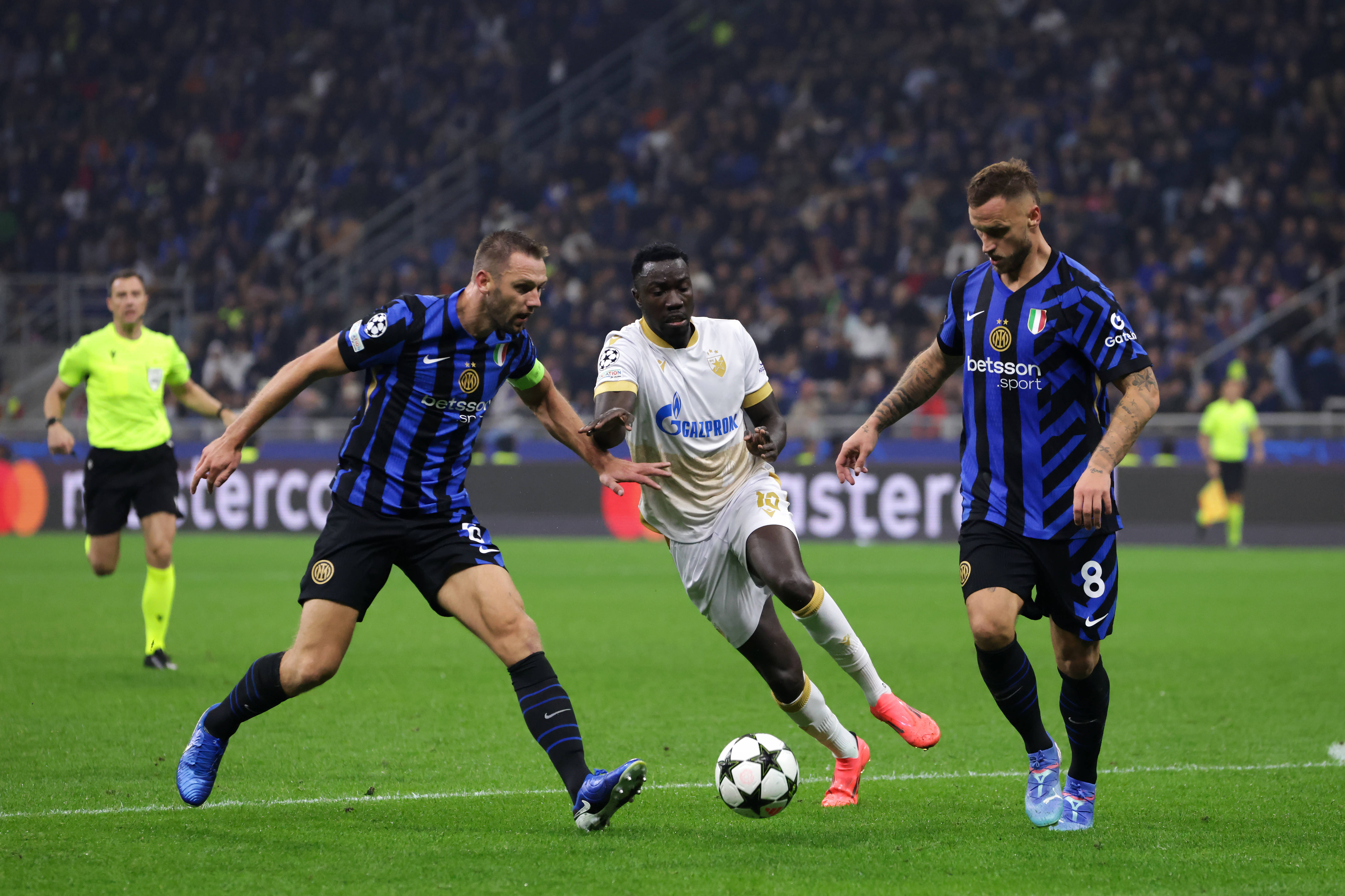 Și-a falsificat identitatea și va juca &icirc;mpotriva Barcelonei &icirc;n Champions League